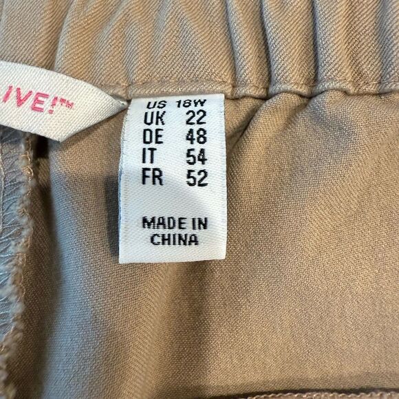 Isaac Mizrahi Live 24/7 Stretch Crop Pants Back Slit Hem Tan SZ 18W A351754 - Picture 7 of 11